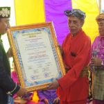 Hamim Pou dianugerahi gelar adat pulanga.