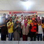 Berkunjung di Daerah Rawan Banjir, Idah Syahidah Minta Warga Jangan Buang Sampah di Sungai
