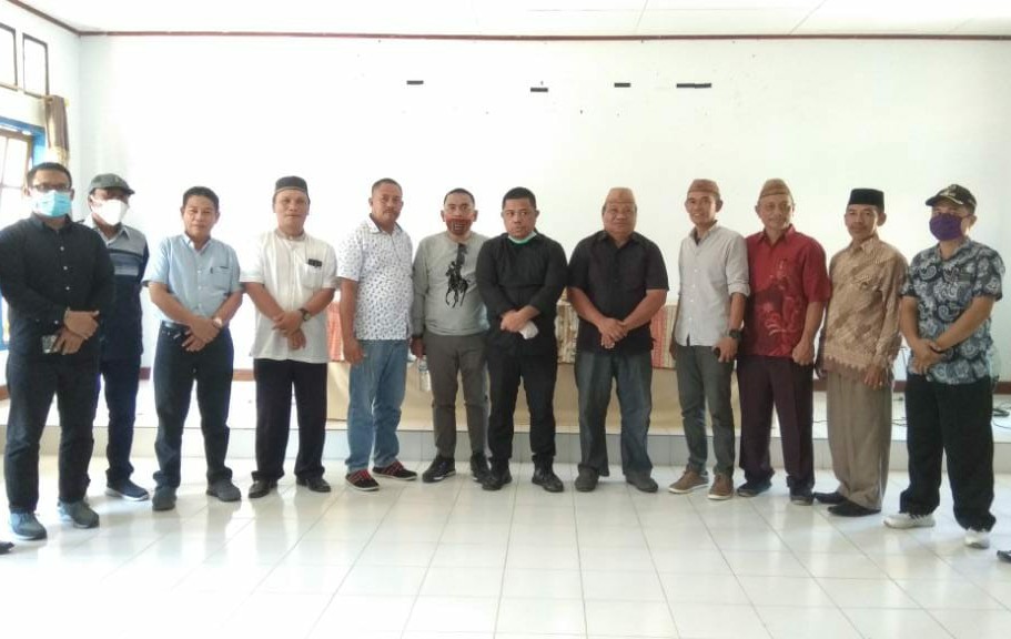 Anggota DPRD Bone Bolango Sosialisasikan Pencegahan Penyebaran Covid 19 Kepada Masyarakat