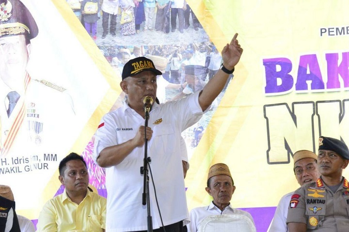 Rusli Pacu Penyelesaian Tower Listrik di Pulau Dudepo
