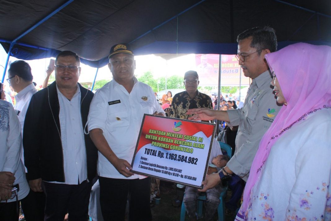 Bantuan untuk korban banjir di Gorontalo.