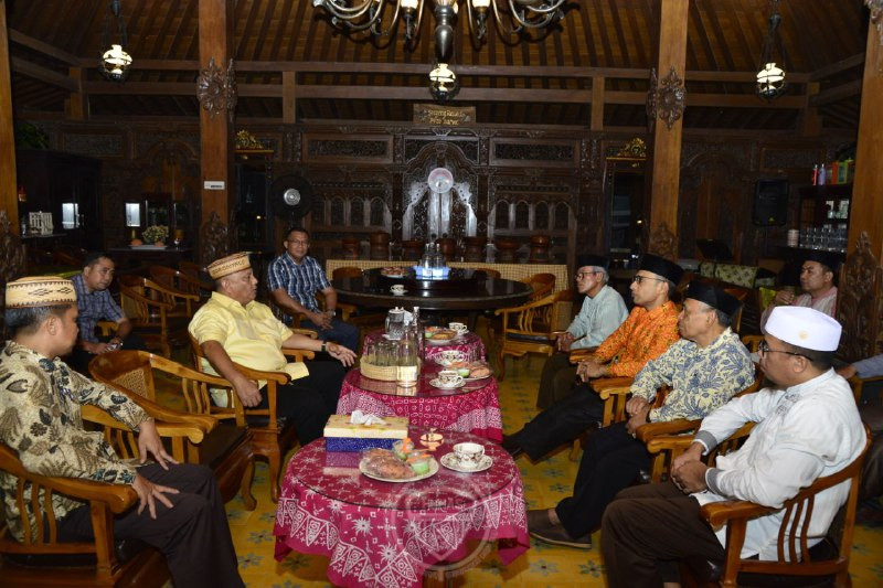Perang Melawan Miras, Gubernur Gandeng MUI