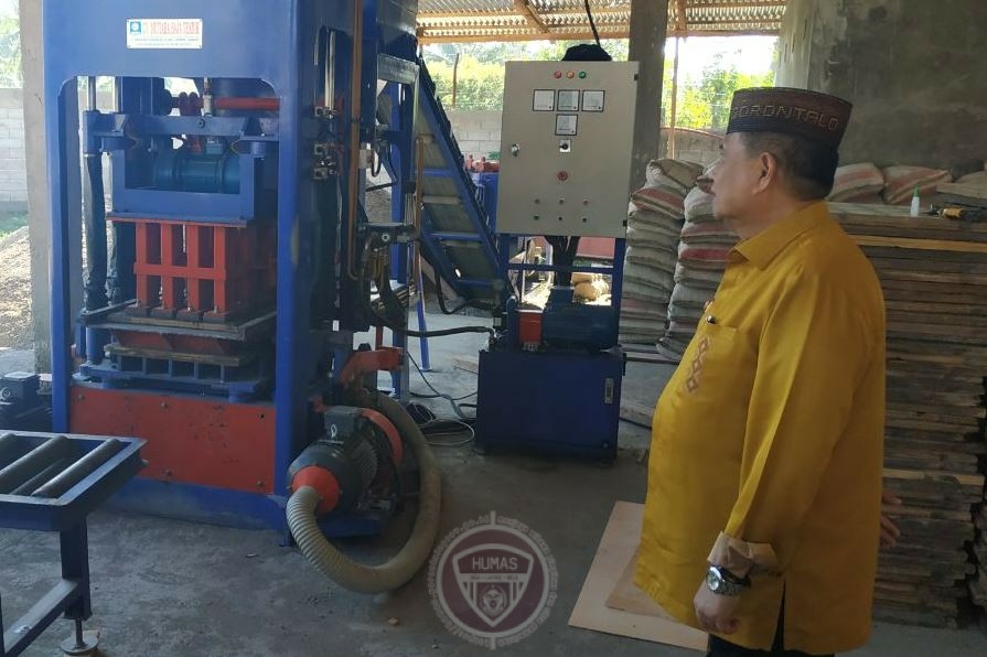 Berdirinya Pabrik Bangunan Salah Satu Bukti Kemajuan Ekonomi Provinsi Gorontalo