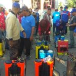 Cegah Covid-19, Pemerintah Kecamatan Botupingge Gelar Penyemprotan Disinfektan