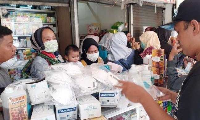 Adhan Dambea : Tangkap dan Tindak Tegas Oknum Penimbun Serta Menjual Masker Dengan Harga Tinggi