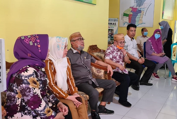 Anggota Komisi IV Deprov Gorontalo Temukan Dua Warga Bonebol Termauk ODP yang Menolak Jalani Rapid Test .