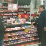 Jabarkan Maklumat Bupati, Lurah Kayubulan Datangi Alfarmart-Indomart Minta Ditutup