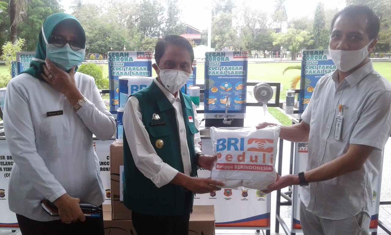 Pemerintah Kabgor Terima Bantuan Wastafel Dari BRI Cabang Limboto