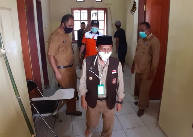 Nelson tinjau tempat isolasi mandiri-dulohupa.id-