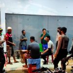 Polisi bubarkan warga yang main domino-dulohupa.id-