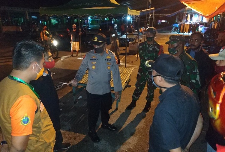 Tidak Patuhi Aturan PSBB, Pedagang di Shopping Limboto di Tertibkan Petugas Gabungan