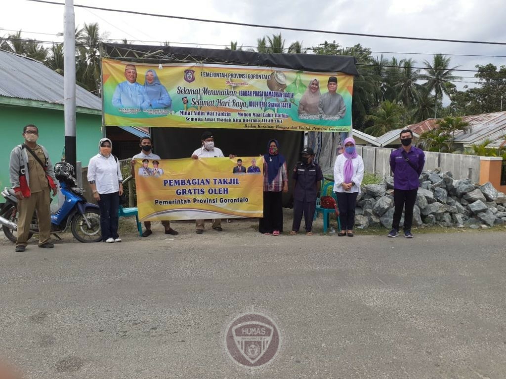 Bagi-bagi Takjil, OPD Datangi Langsung Warga