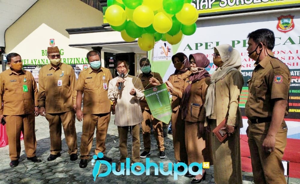 Pimpin Apel Kerja di Dinas PM PTSP, Nelson Pomalingo Canangkan Wilayah Bebas dari Korupsi