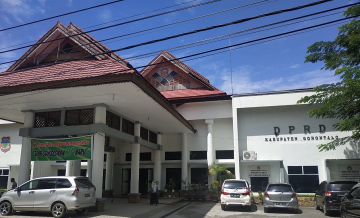 Nelson Pomalingo: Kantor DPRD Kabupaten Gorontalo Sudah Tidak Layak Digunakan