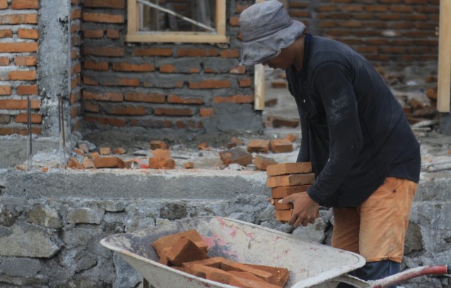Diam-diam, Indomaret Renovasi SD di Pohuwato, Ada Apa?
