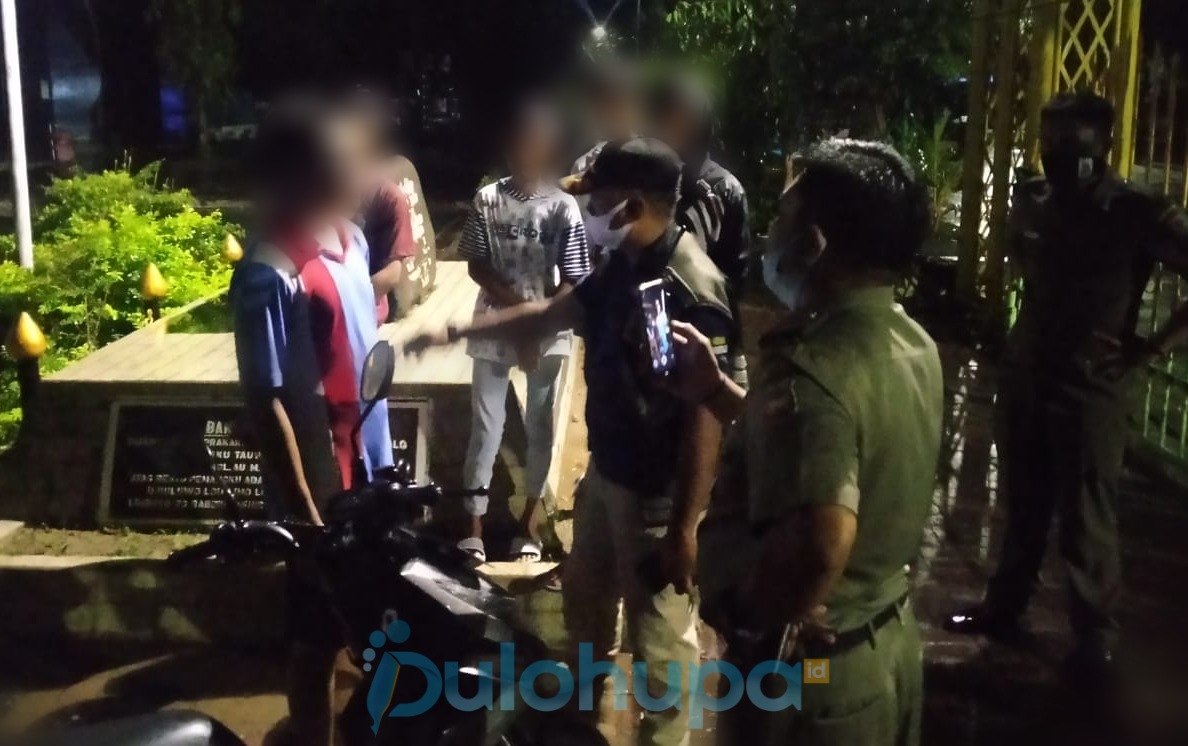 Asik Pesta Miras, 5 Remaja  Diamankan Satpol-PP Kabupaten Gorontalo