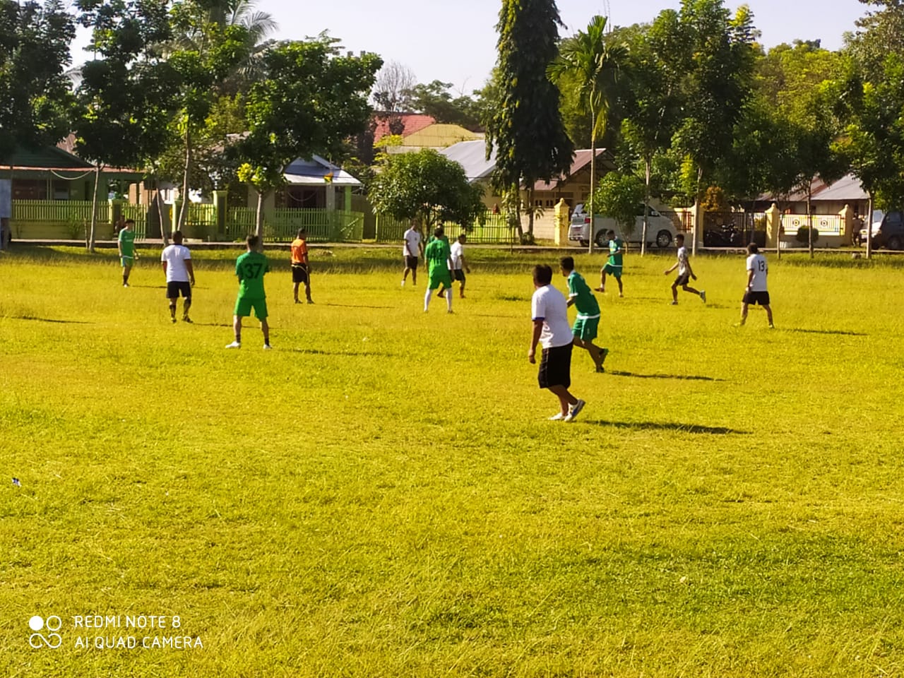 Diperkuat Mantan Pemain Persidago, Tim Sepak Bola Kecamatan Limboto Mengobrak-Abrik Pertahanan Tim Pemkab Gorontalo