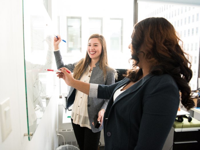 Mengakui Manfaat Keragaman Gender di Tempat Kerja