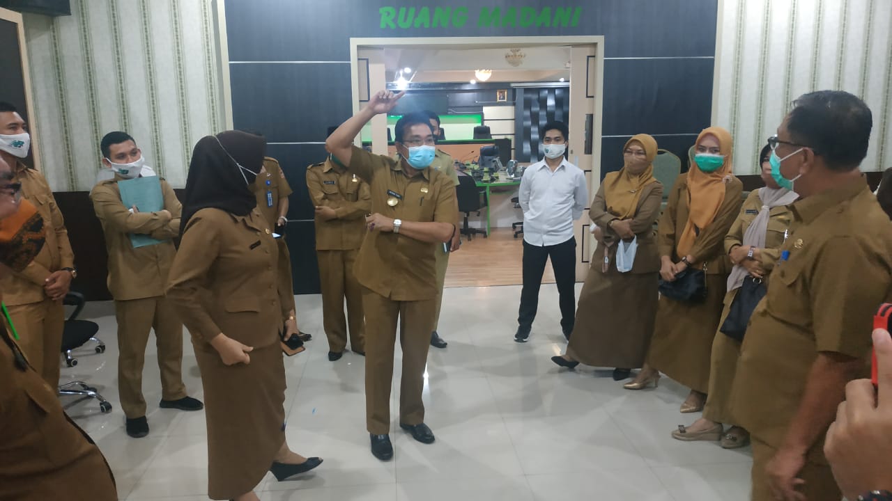 Pjs Bupati Gorontalo Bahas Tiga Hal Strategis dengan Sekda dan Pimpinan OPD