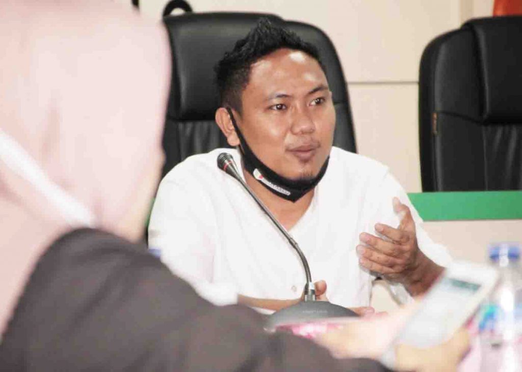 Jadi Ponakan Salah Satu Paslon, Keputusan Ketua Bawaslu Kabupaten Gorontalo Jadi Sorotan