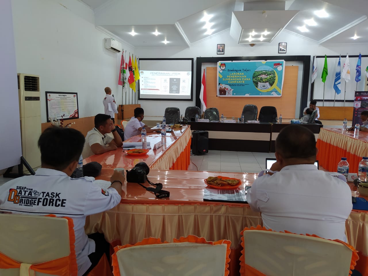 KPU Tetapkan Jadwal Debat Paslon Pilkada Pohuwato, Simak Waktu dan Lokasi Pelaksanaannya.