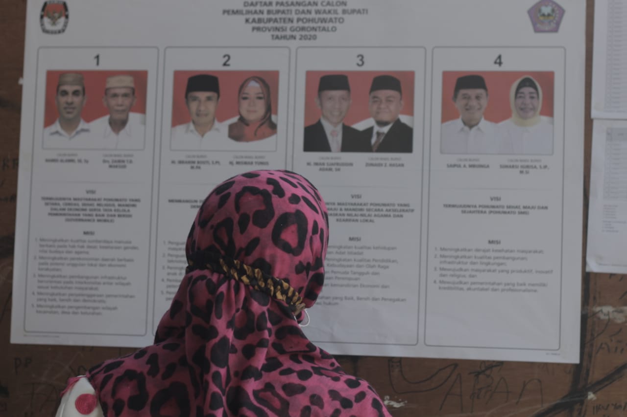 Potret Masyarakat Pohuwato Terapkan Protkes di TPS