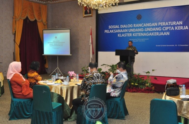 Pemprov Bersama Kemenaker RI Inisiasi Dialog RPP Omnimbus Law
