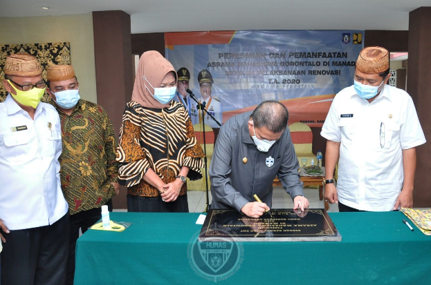 Idris Rahim Meresmikan Asrama Mahasiswa Gorontalo di Manado