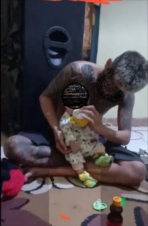 Viral, Video Seorang Bayi Diberi Minum Bir