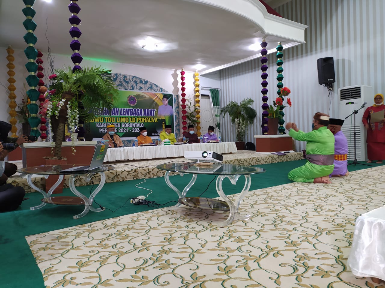 Bupati Gorontalo Kukuhkan Pengurus Lembaga Adat U Duluwo Tou Limo Lo Pohala’a
