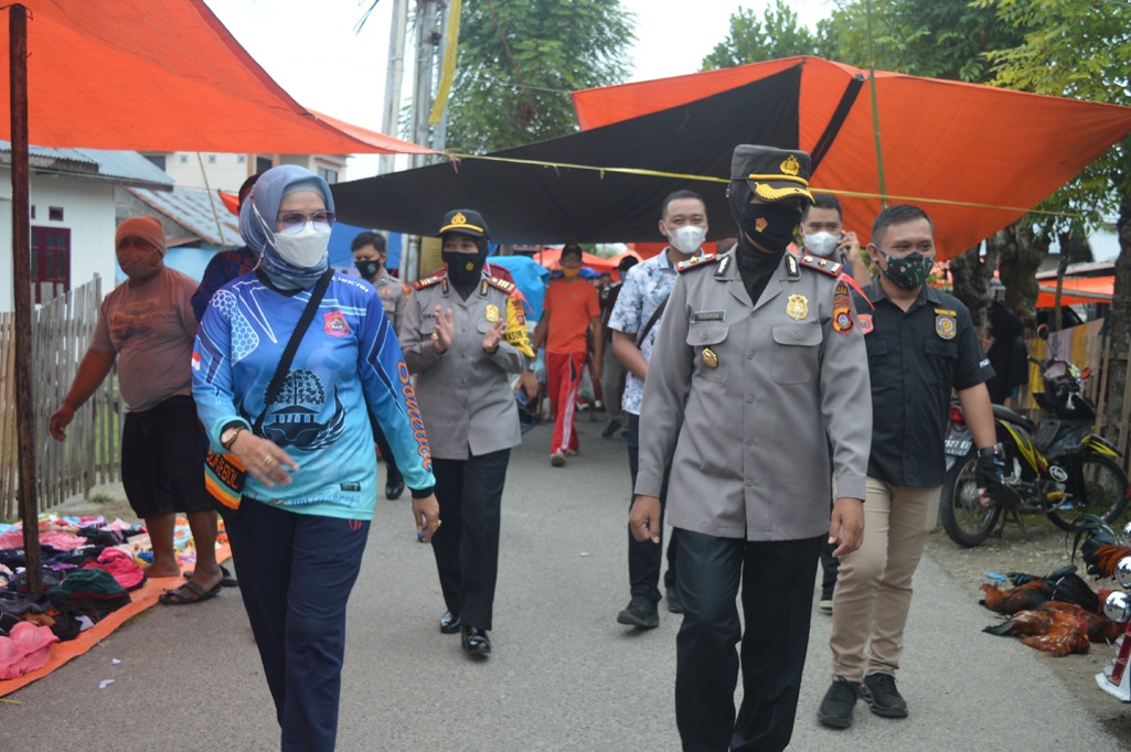 Pengunjung Pasar Jumat Kabila Diminta Tertib Kenakan Masker