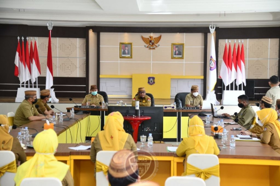 Bina Pejabat Dikbudpora, Rusli Pesan Jangan Neko Neko