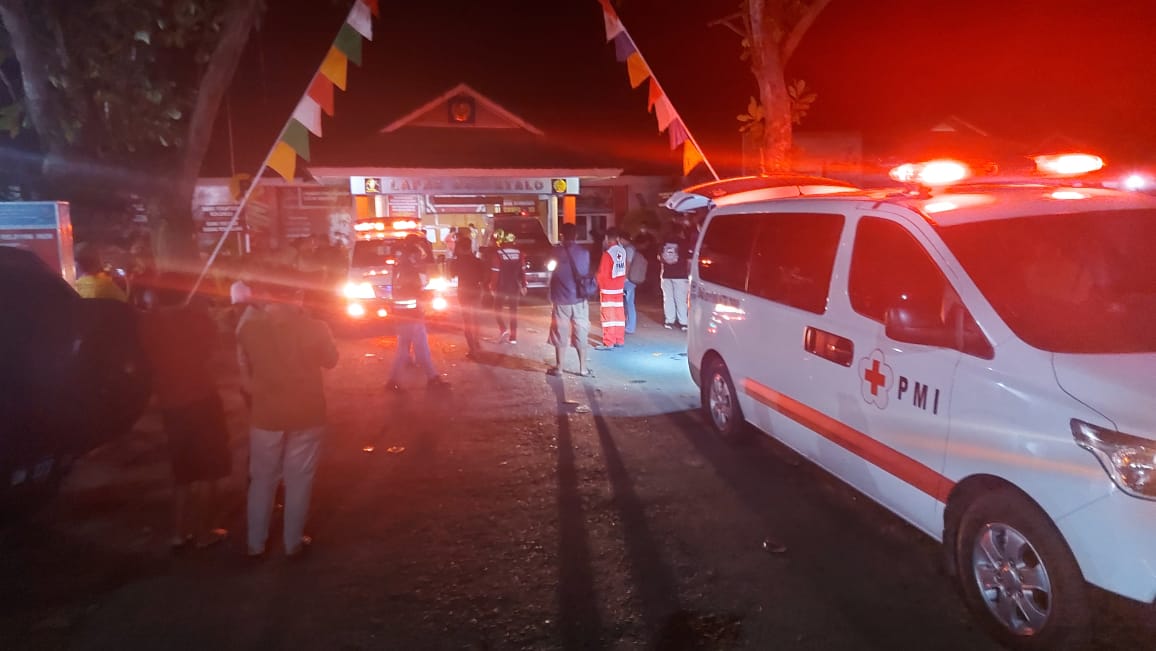 Evakuasi Korban Keracunan, Puluhan Ambulance Bersiaga di Lapas Gorontalo