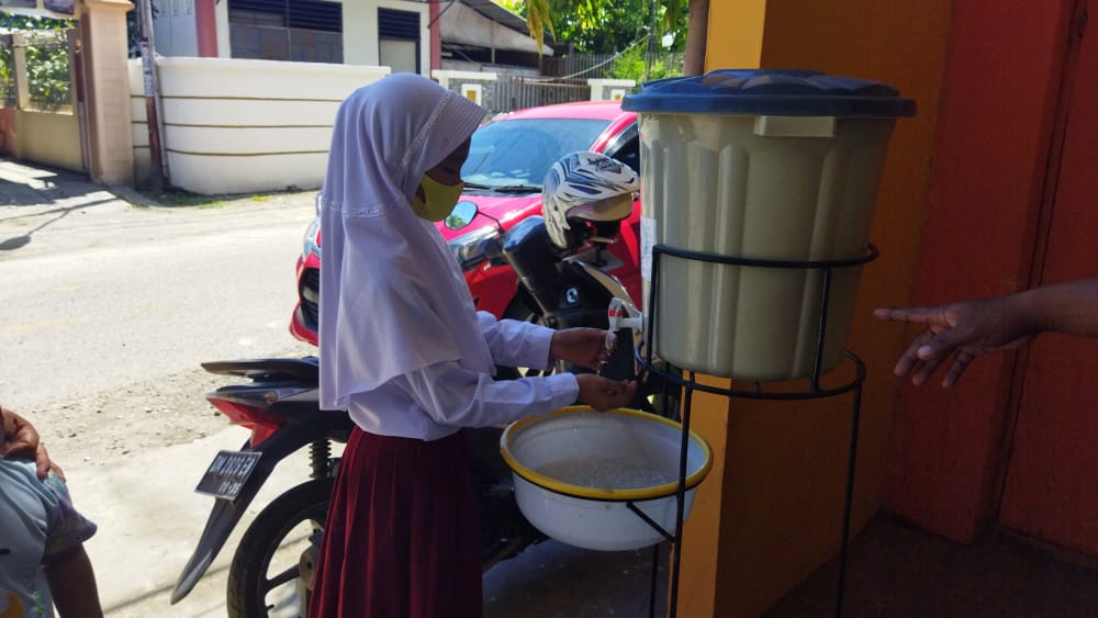 FOTO: Cegah Penularan Covid-19, Penerimaan Siswa Baru di SMP 1 Kabila Ketat Protkes