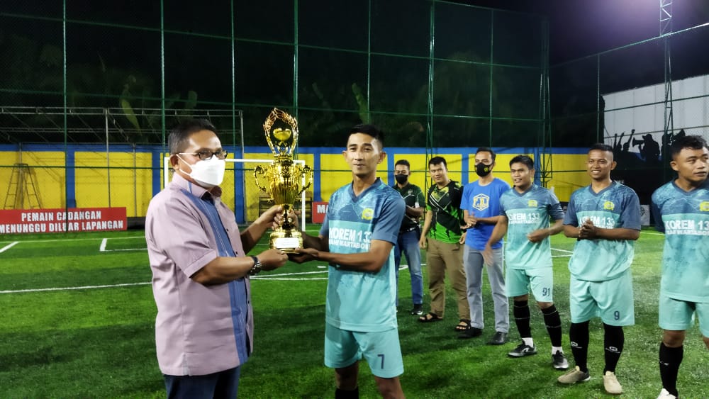 Resmi Menutup Turnamen Futsal Jurnalis, Marten Taha: Selamat kepada Para Juara