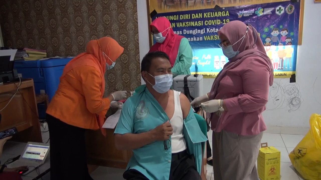 Dinkes Kota Gorontalo Kebut Vaksinasi Kepada Guru Sebelum Pembukaan Sekolah