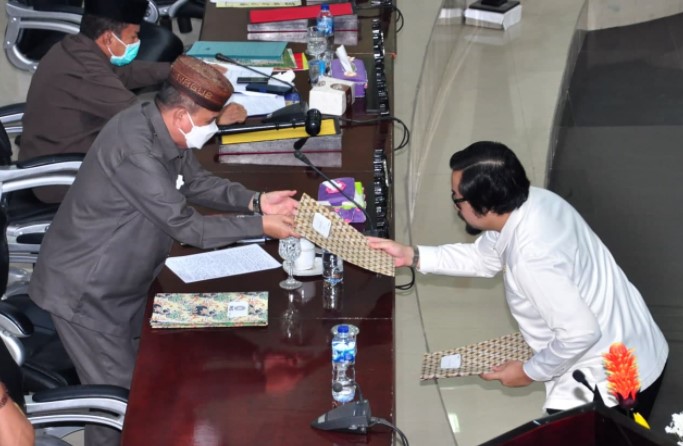 Ranperda Usul Gubernur Gorontalo Disetujui Tujuh Fraksi DPRD