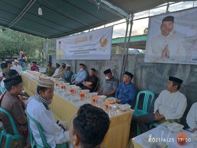 Jalin Silaturahim dengan Warga, Wakil Ketua DPRD Pohuwato Gelar Buka Puasa Bersama