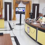 Rapat terbatas evaluasi terkait kegiatan PPKM dan pelaksanaan vaksinasi di Provinsi Gorontalo antara pihak DPRD Provinsi Gorontalo dan pemerintah provinsi Gorontalo, beserta unsur forkopimda lainnya. Foto/dokumentasi humas Deprov Gorontalo.