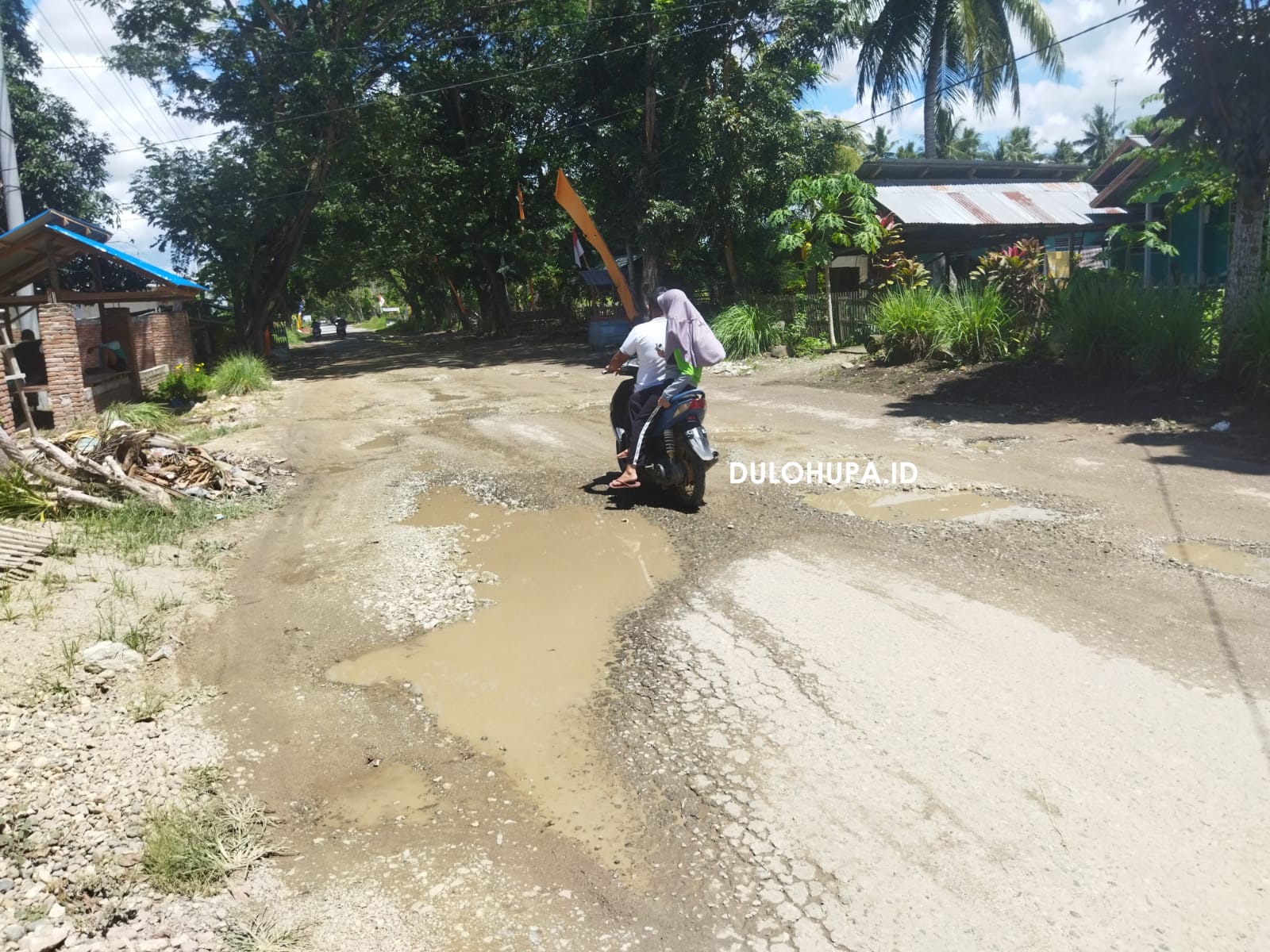 Kondisi jalan Desa Huidu, Kecamatan Limboto Barat, Kabupaten Gorontalo/Fandiyanto Pou