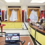 Gubernur Gorontalo Rusli Habibie didampingi Kaban Keuangan saaat mengikuti Rapat Paripurna DPRD Gorontalo ke-58, dalam rangka pembicaraan tingkat I terhadap Rancangan Peraturan Daerah Tentang Perubahan APBD Provinsi Gorontalo Tahun Anggaran 2021 secara virtual, Senin (16/8/2021).