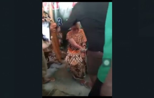 Seorang Lansia di Pasar Limboto Diikat dan Diseret Warga Karena Dikira ‘Gola’