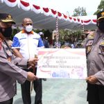 Kapolri saat penyerahan generator oksigen/