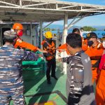 TNI AL Gorontalo dan Basarnas bersiap mengevakuasi korban/Istimewa