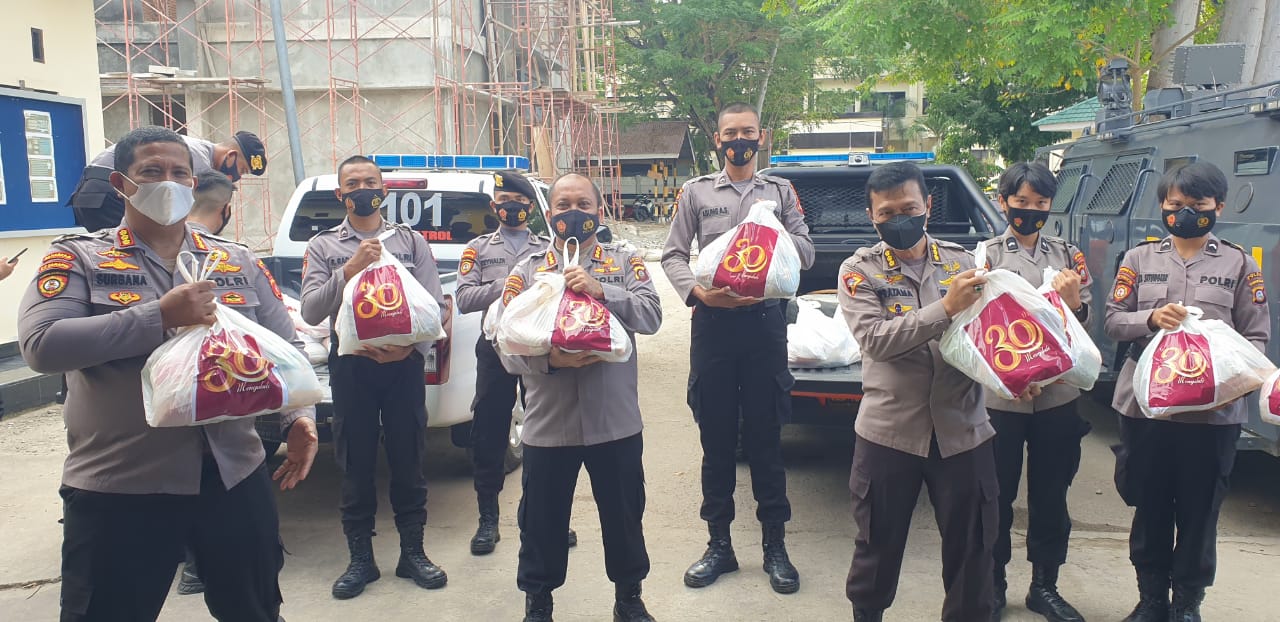 Tiga Dasawarsa Mengabdi, Akpol Angkatan 91 Polda Gorontalo Bagi-bagi Sembako