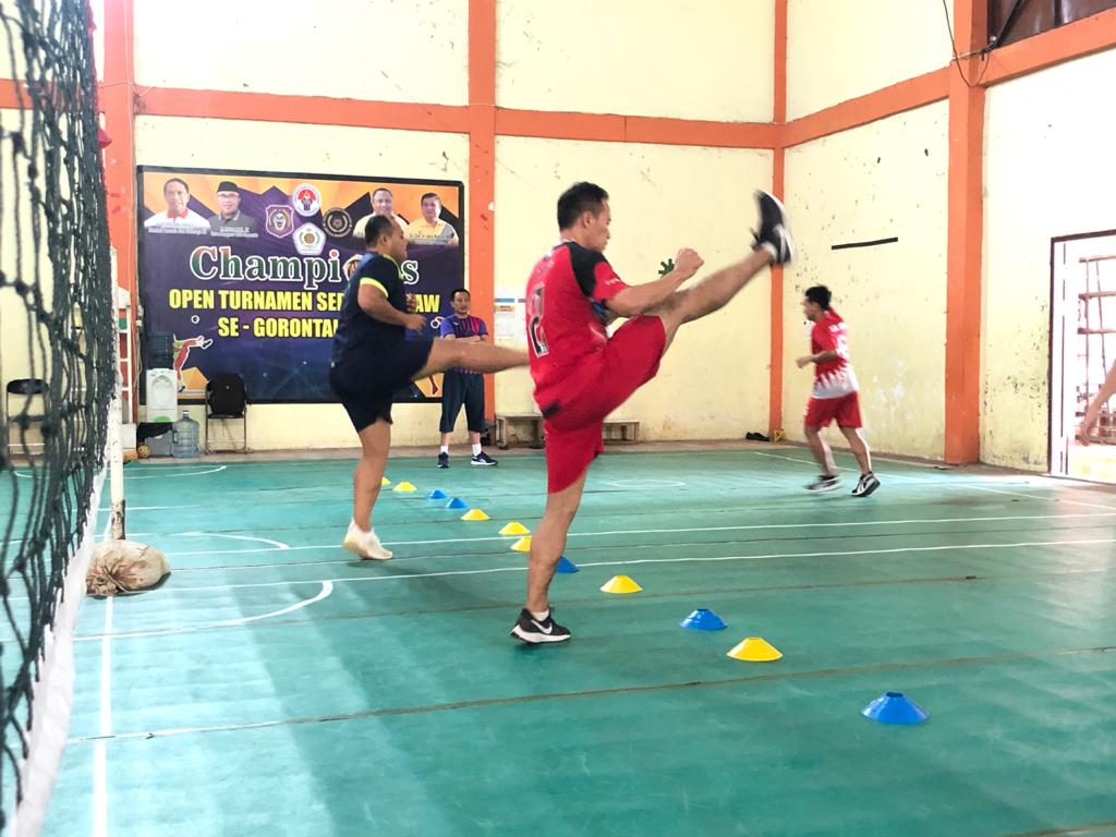 Tim Takraw Gorontalo Jaga Stamina dengan Latihan Fisik
