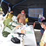 Wali Kota Gorontalo, Marten Taha saat meninjau gerai TVS di Kelurahan Tenda/Humas