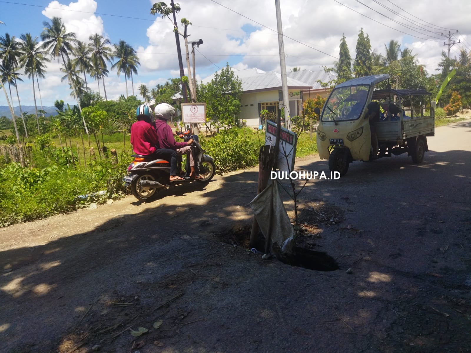 Kondisi jalan Desa Huidu, Kecamatan Limboto Barat, Kabupaten Gorontalo/Fandiyanto Pou