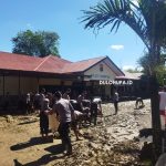 Kondisi lumpur di halaman Polres Gorontalo/Fandiyanto Pou