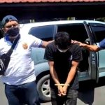 IK saat dibawa tim Satres Narkoba Polres Tanjungpinang/humas